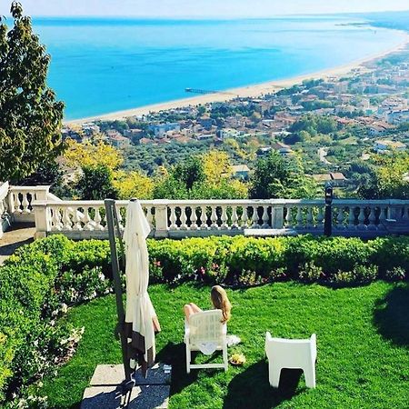 Secret Garden - Suites & Apartments Vasto Exterior photo