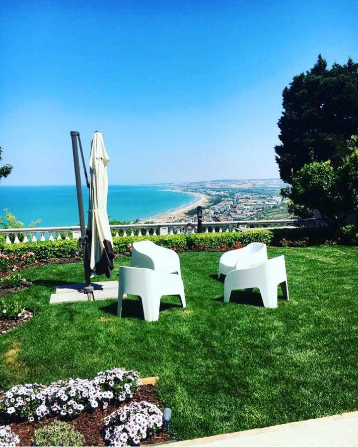 Secret Garden - Suites & Apartments Vasto Exterior photo
